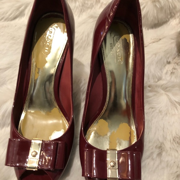 Coach maroon heels toe peep - Picture 3 of 6